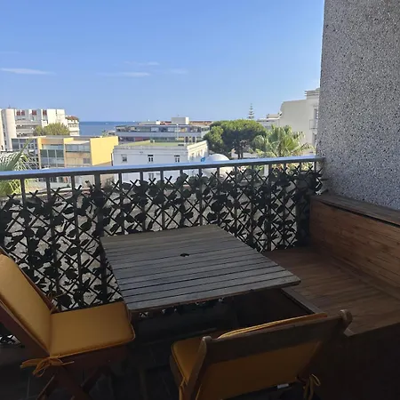 Διαμέρισμα Charmant Studio *